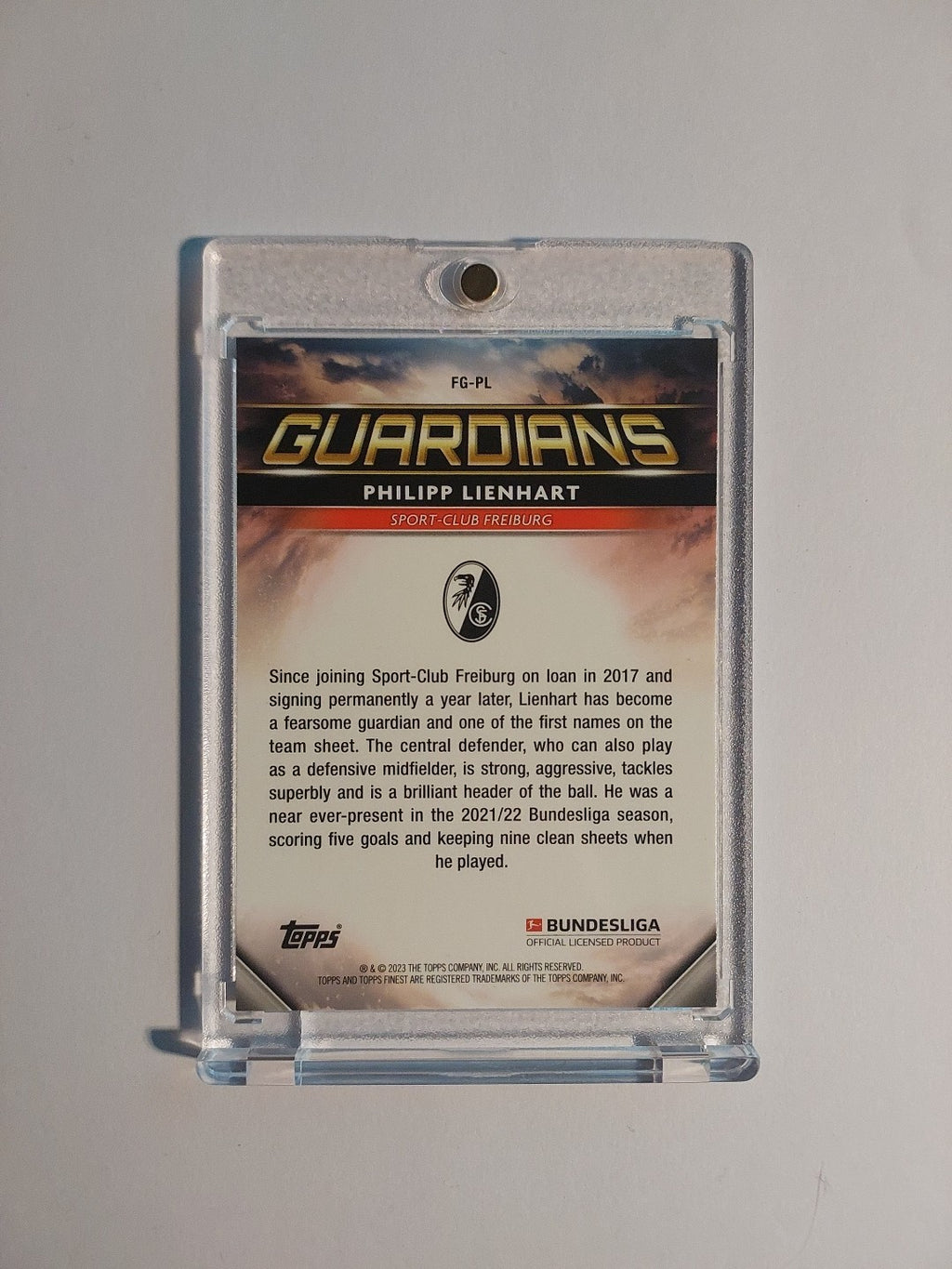 Topps Finest 2022-23 Philipp Lienhart Freiburg Guardians Parallel Refractor Rare – Bild 2