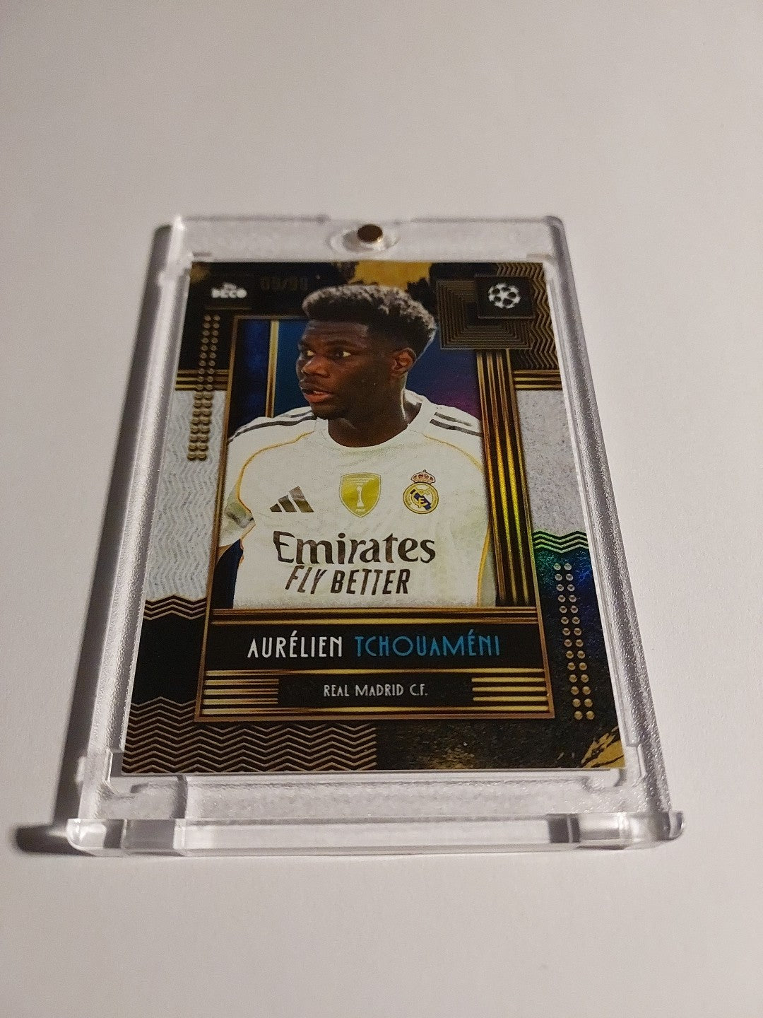 Topps UCC Deco 2025-26 Aurelien Tchouameni Real Madrid Parallel 9/99 Refractor – Bild 2