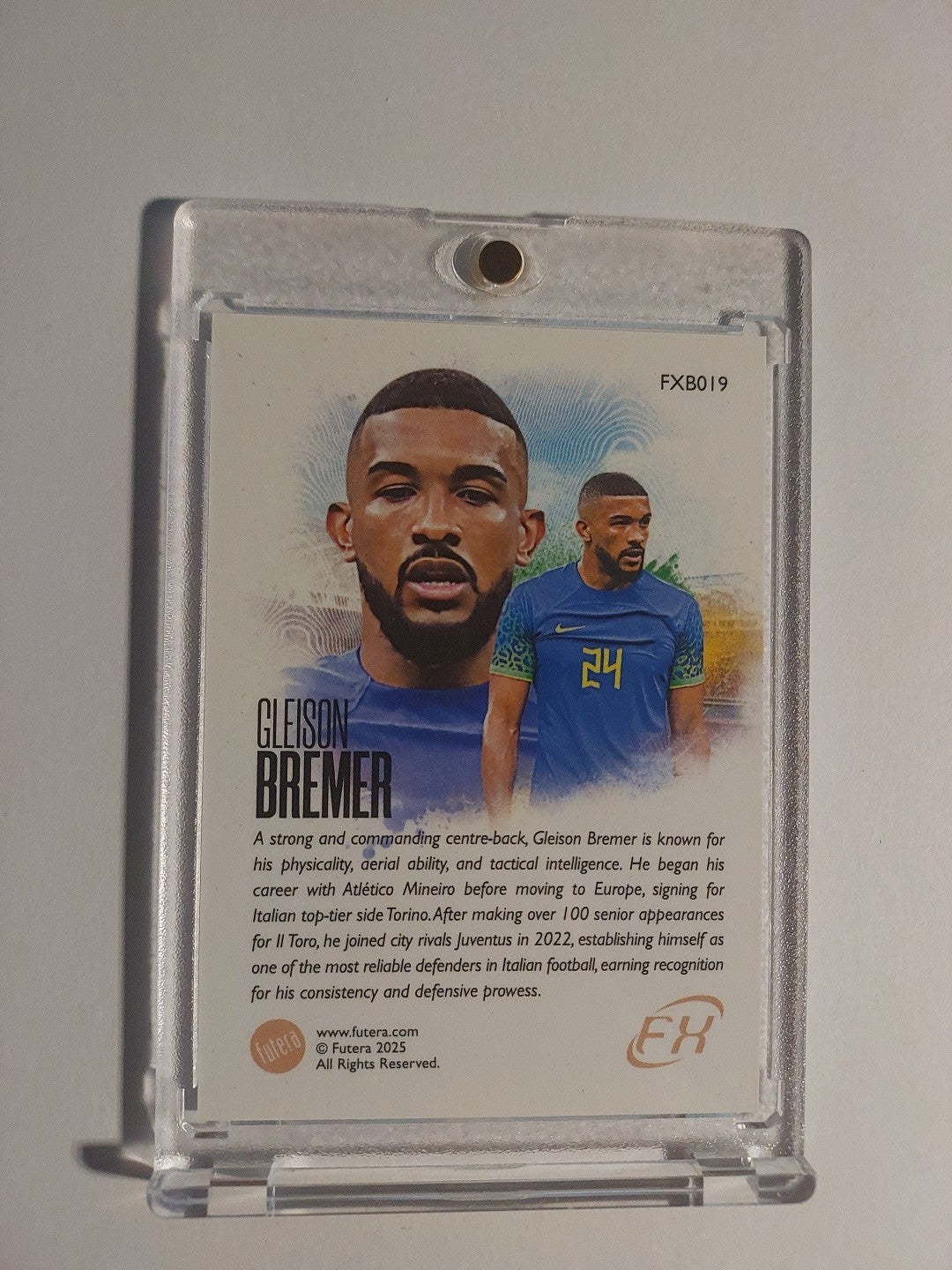 Futera Unique 2024-25 Gleison Bremer Juventus Turin Brasilien Parallel Rare Hit – Bild 2
