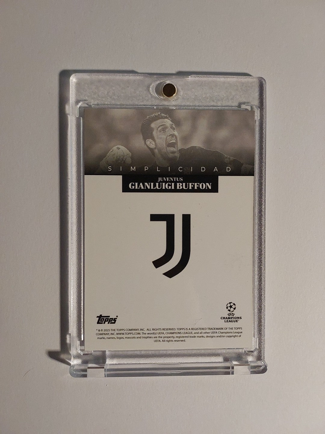 Topps Simplicidad 2024-25 Gianluigi Buffon Juventus Parallel Insert Ultra Rare – Bild 2