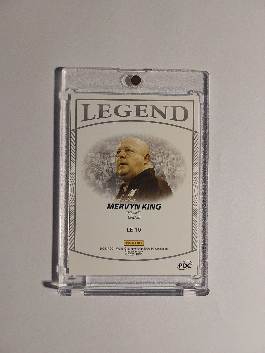 Panini PDC World Championship 2026 Mervyn King Legend Parallel Refractor Rare – Bild 2