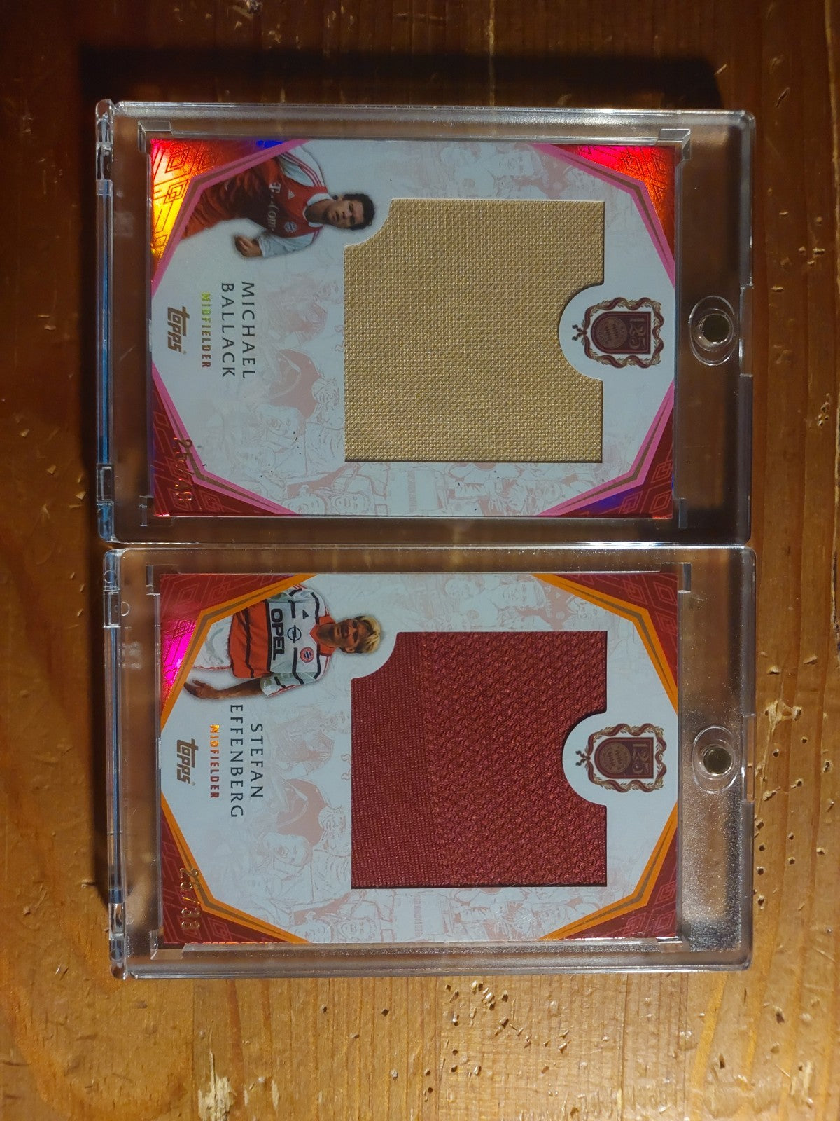 Topps Fußball Lot 20 Karten + 1 Garantierte Numbered oder Relic oder Autogramm – Bild 2