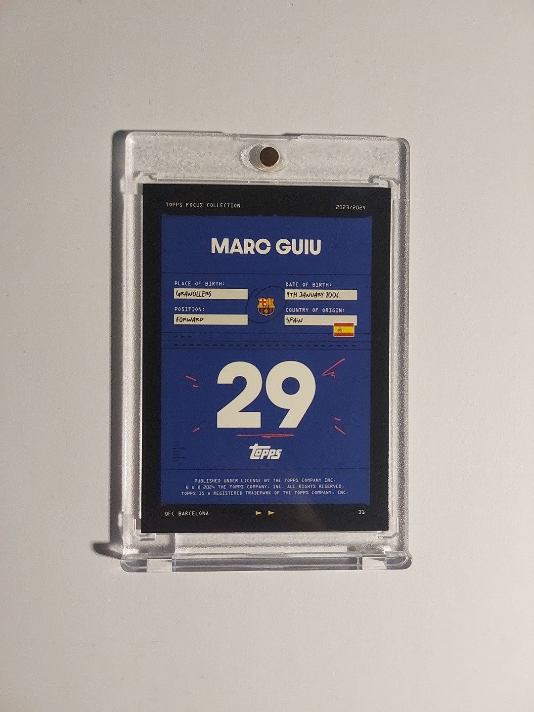 Topps Barcelona Set 2023-24 Marc Guiu Spanien Parallel 31/50 Rookie Refractor – Bild 2