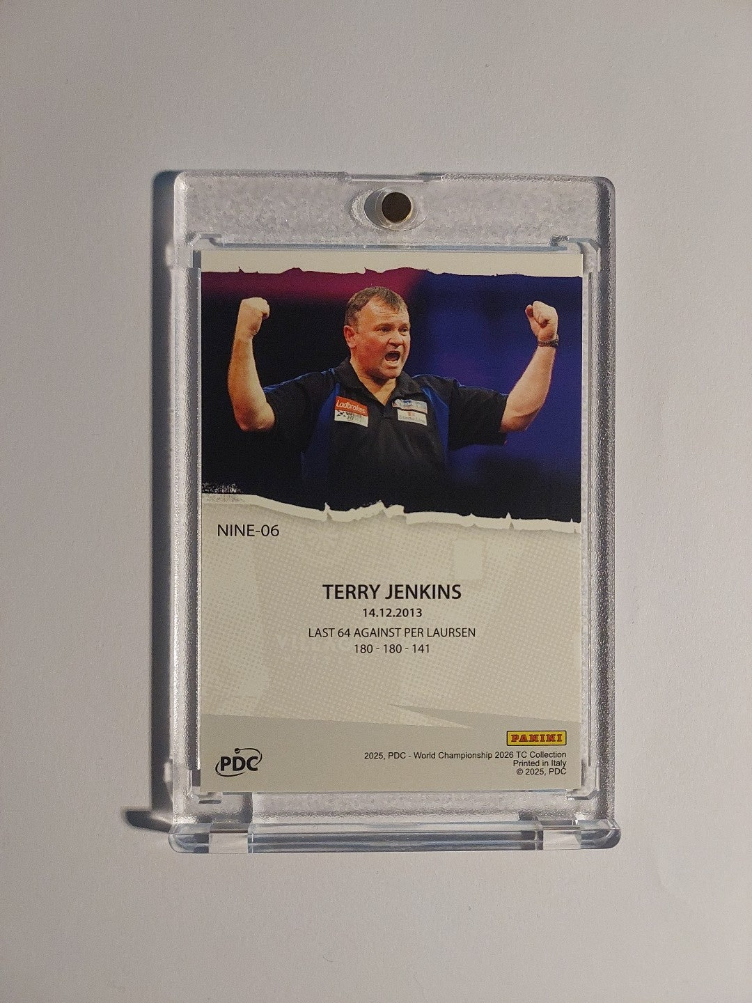 Panini PDC World Championship 2026 Terry Jenkins 9 Dart Club Parallel Refractor – Bild 3