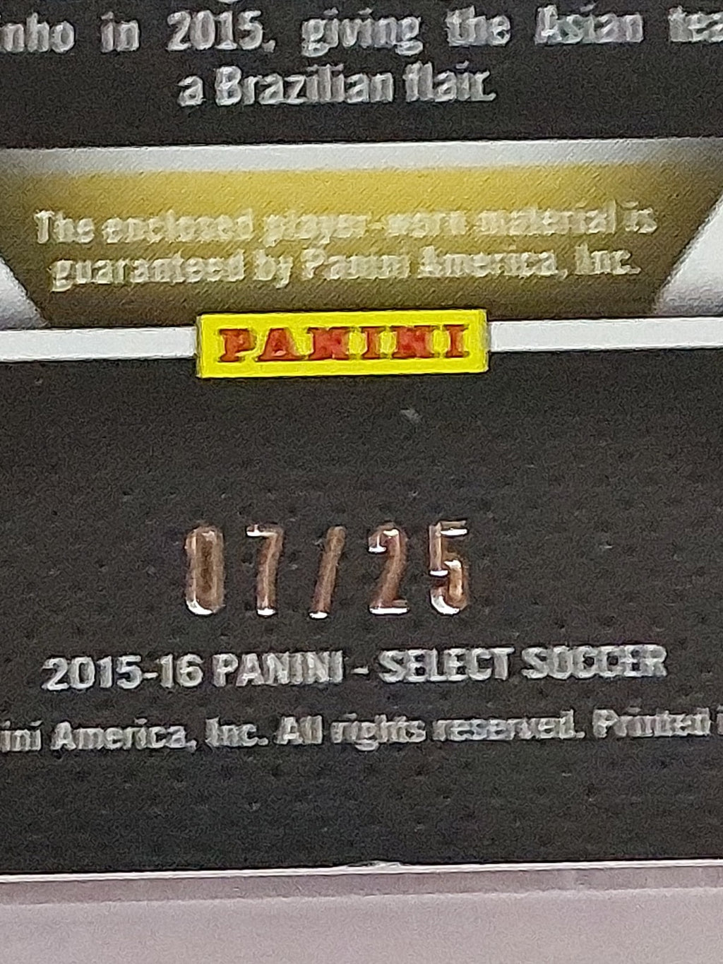 Panini Select 2015-16 Paulinho Brasilien Patch Relic Parallel 7/25 Refractor – Bild 3