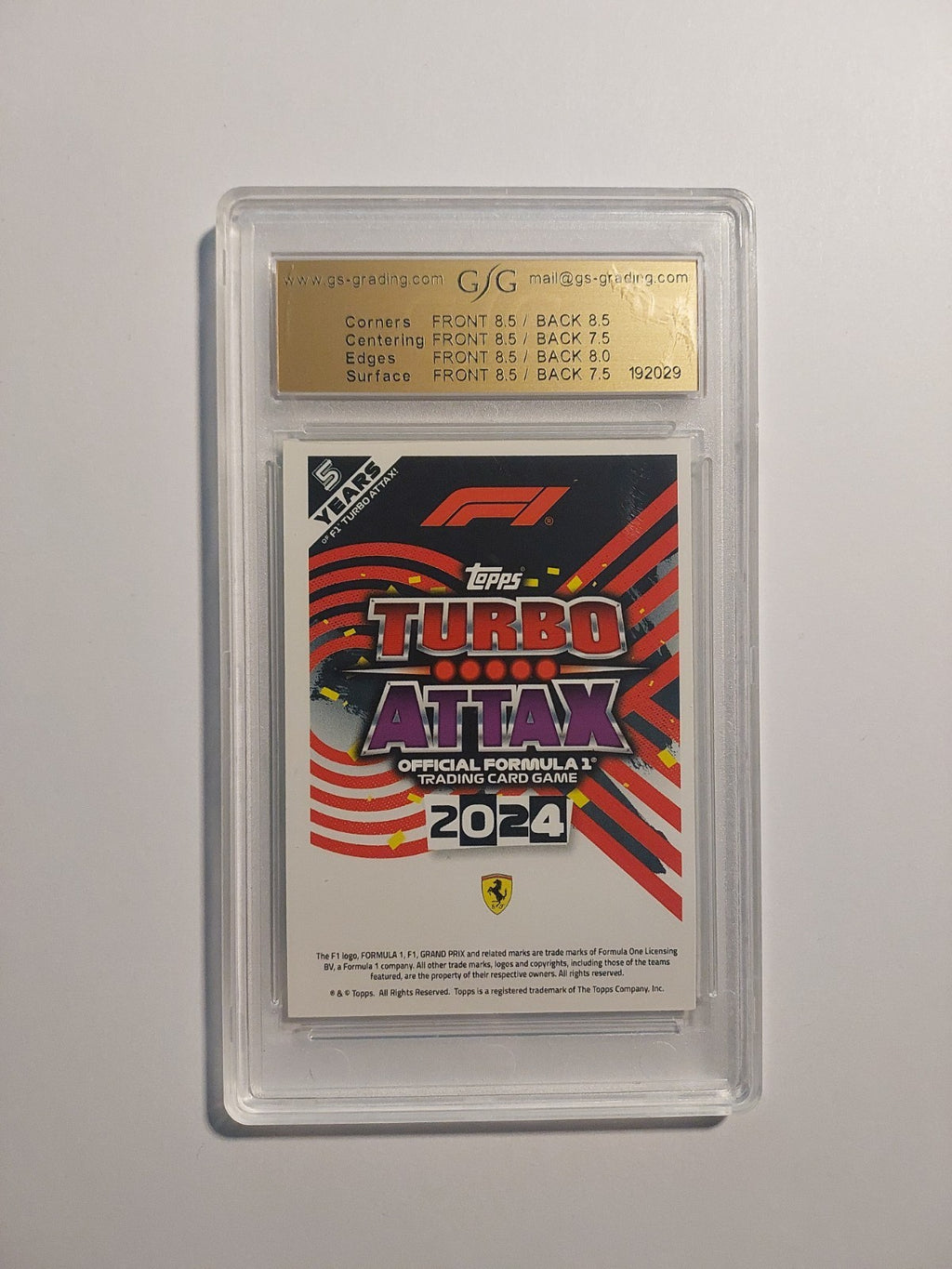 Topps Turbo 2024 Carlos Sainz F1 Ferrari Gladiators 8.0 = PSA Parallel 51/499 – Bild 3