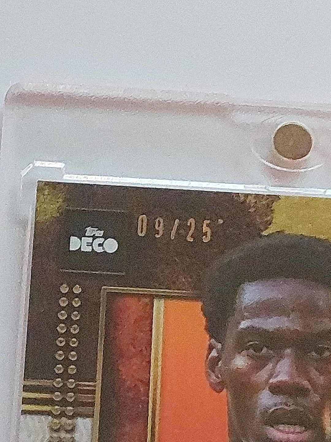 Topps UCC Deco 2025-26 Jonathan David Juventus Turin Parallel 9/25 Refractor Hit – Bild 3