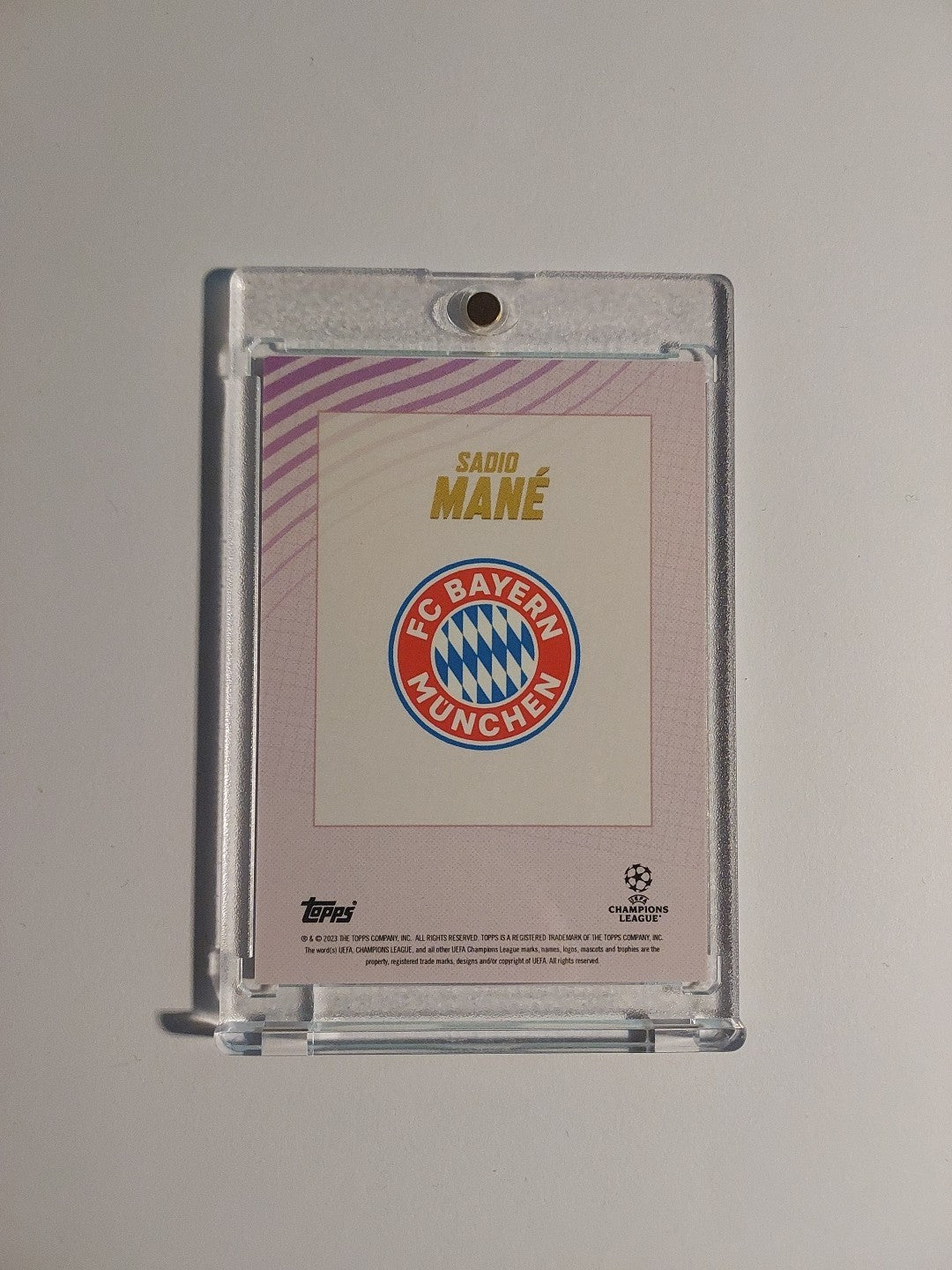 Topps UCC Gold 2022-23 Sadio Mane Bayern München Parallel 8/25 Refractor – Bild 3