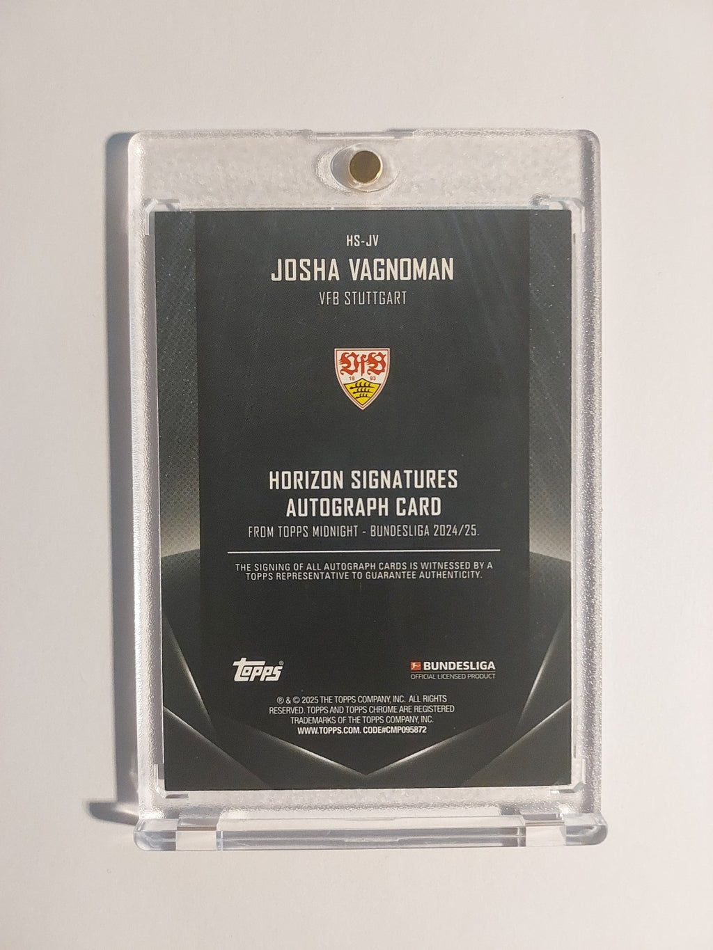 Topps Midnight Bundesliga 2024-25 Josha Vagnoman Auto Stuttgart Parallel 25/75 – Bild 3