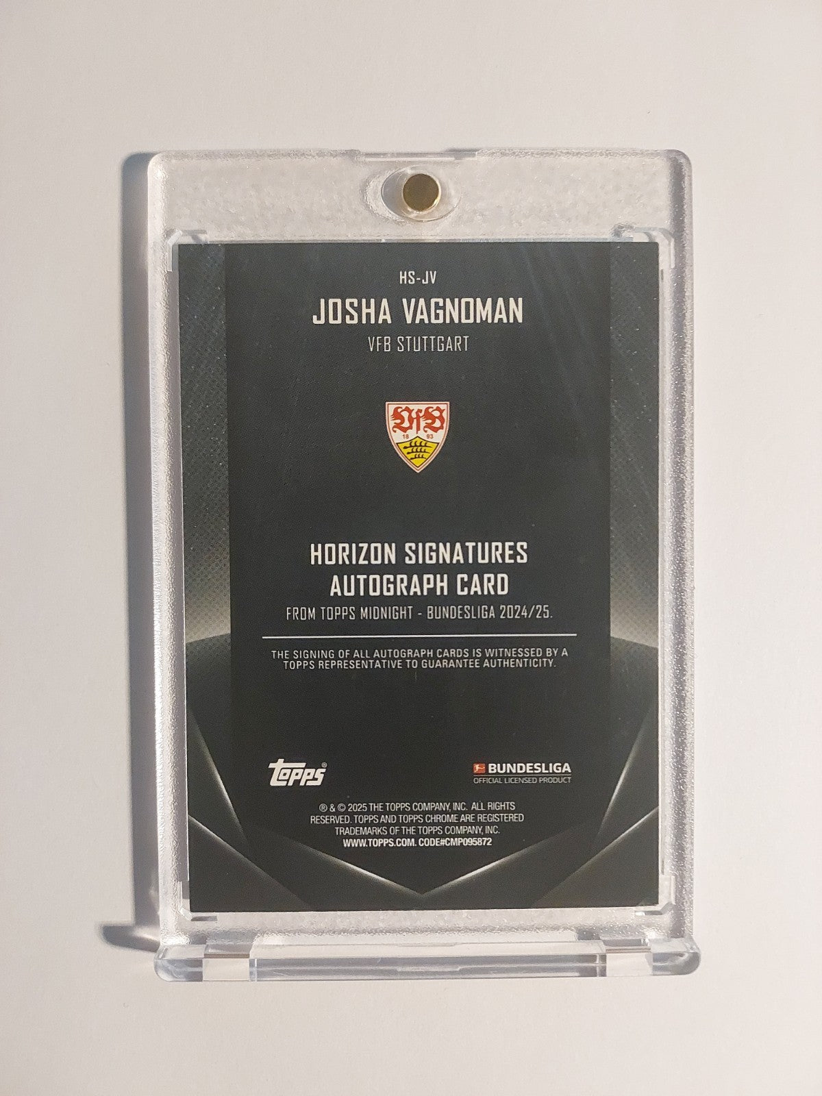 Topps Midnight Bundesliga 2024-25 Josha Vagnoman Auto Stuttgart Parallel 25/75 – Bild 3