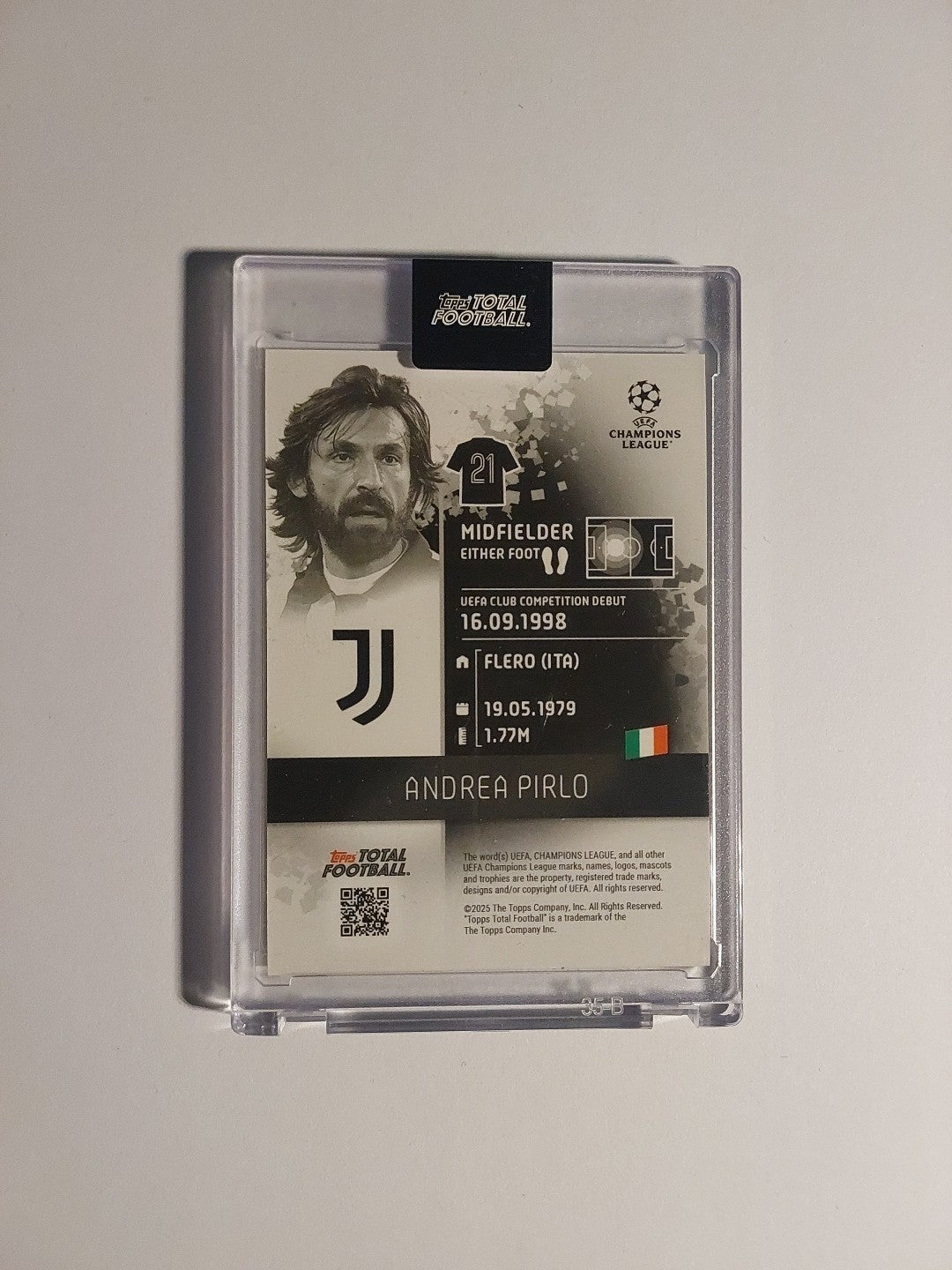 Topps Total Football 2024-25 Andrea Pirlo Juventus Parallel 1/1 OVP Inkl. Case! – Bild 3