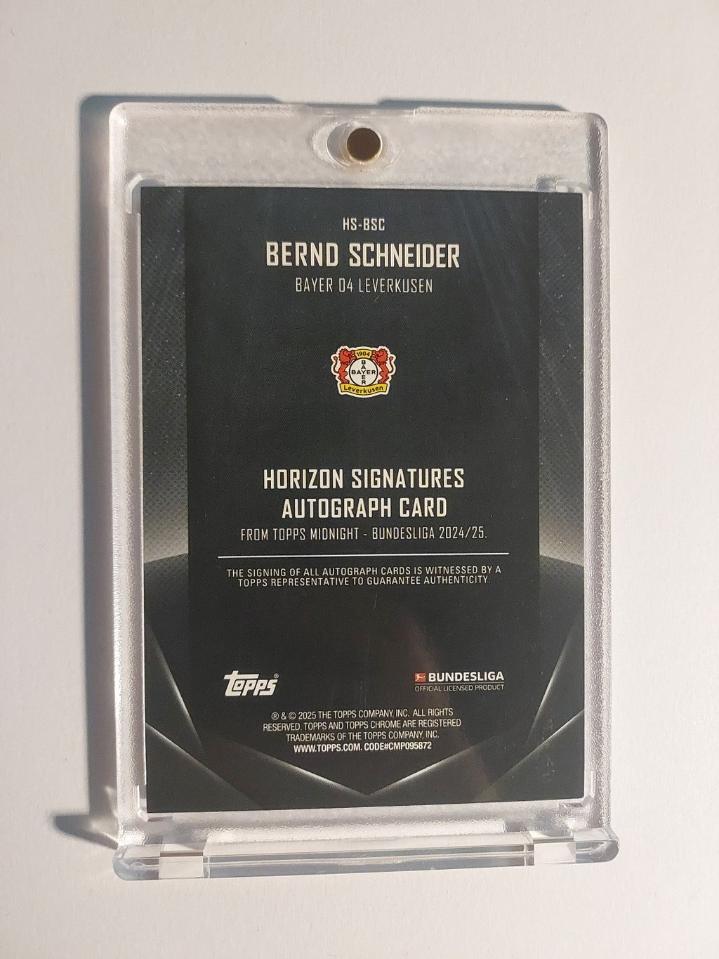 Topps Midnight Bundesliga 2024-25 Bernd Schneider Leverkusen Auto Parallel 13/99 – Bild 3