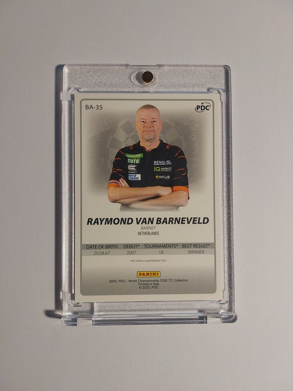 Panini PDC World Championship 2026 Raymond Van Barneveld Dart Refractor Rare Hit – Bild 3