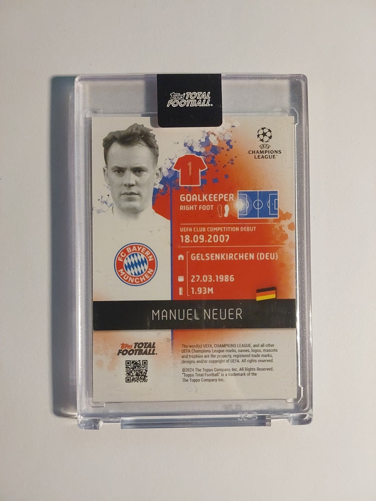 Topps Total Football 2024-25 Manuel Neuer Bayern München Black Parallel 7/10 Hit – Bild 3