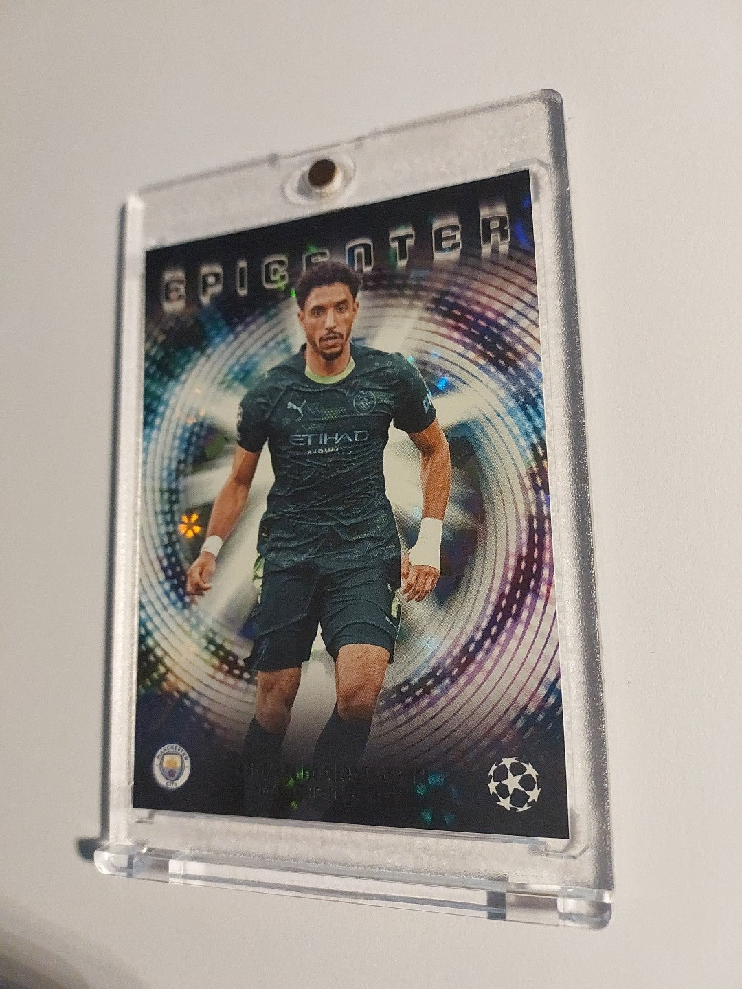 Topps UCC Flagship 2025-26 Omar Marmoush Manchester City Case Hit Epicenter Rare – Bild 3