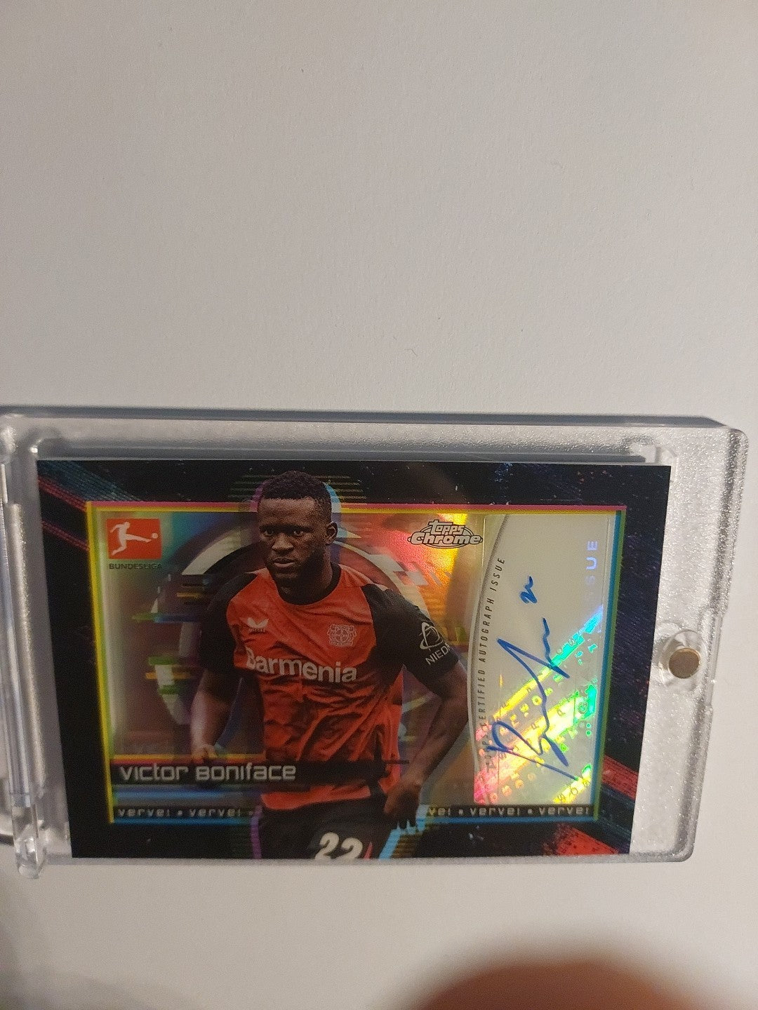 Topps Bundesliga 2024-25 Victor Boniface Auto Leverkusen Verve Parallel Case Hit – Bild 6