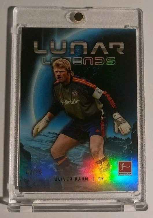 Topps Fußball Lot 20 Karten + 1 Garantierte Numbered oder Relic oder Autogramm – Bild 14